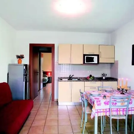 דירה Newly Built With Shared Pool In